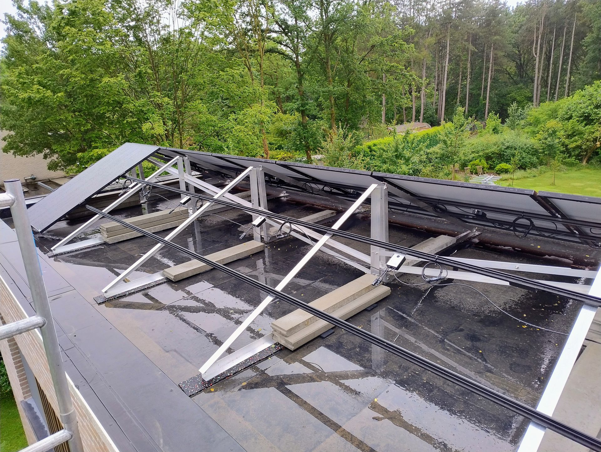Montagesysteem zonnepanelen plat dak